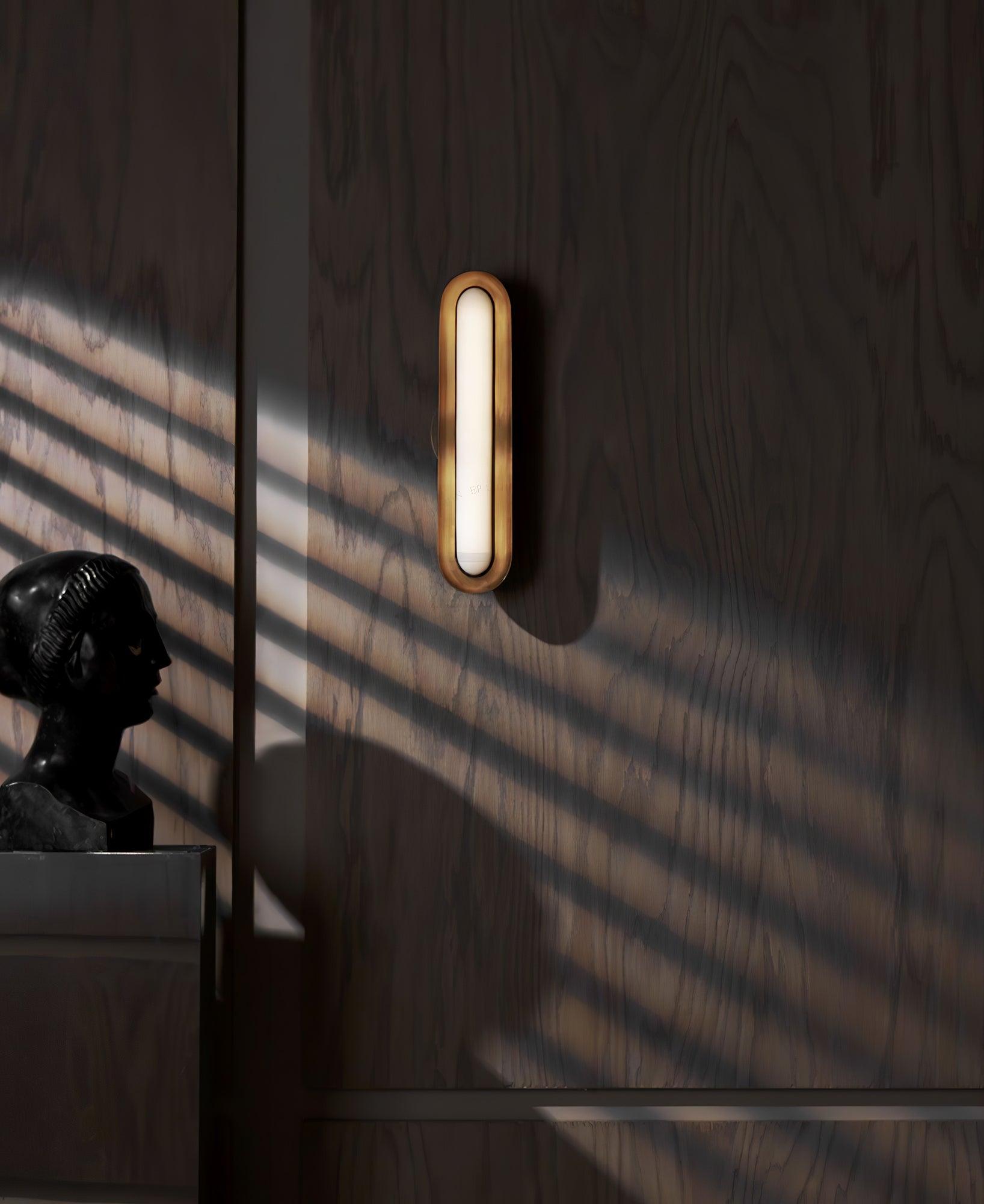 Oriel Applique murale industrielle en acrylique - Neutralighting