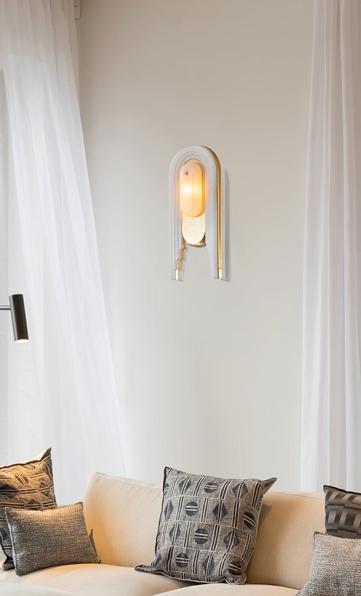 Sytalion Applique Murale Élégante en Albâtre en Arc - Neutralighting