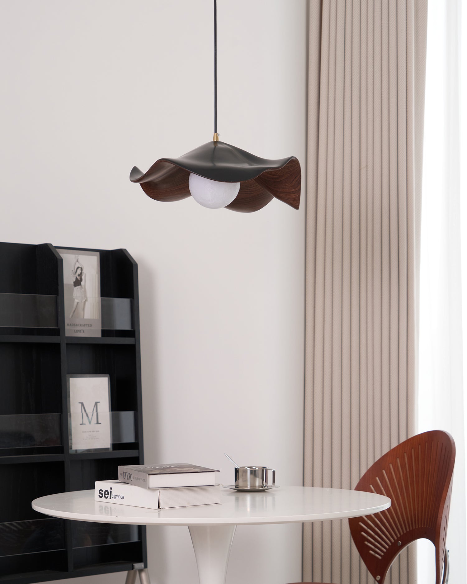 Brioce Suspension avec abat-jour en résine blanc et noyer pour salon et salle à manger - Neutralighting