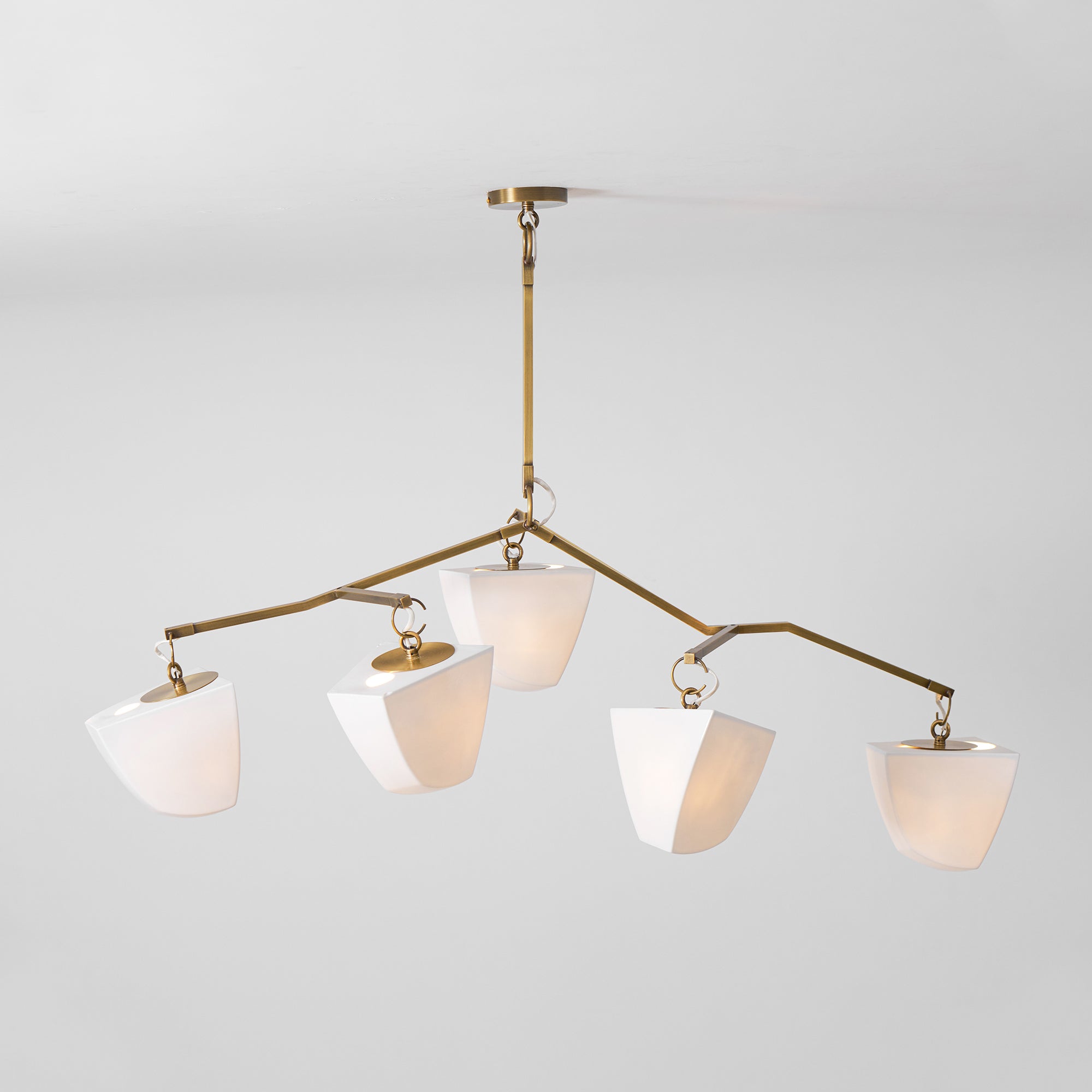 Iris Lustre en Laiton et Céramique à Créativité Individuelle Mobile - Neutralighting