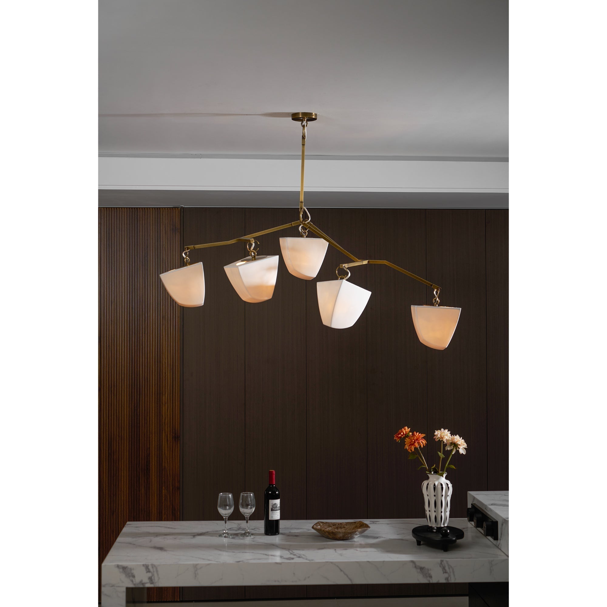 Iris Lustre en Laiton et Céramique à Créativité Individuelle Mobile - Neutralighting
