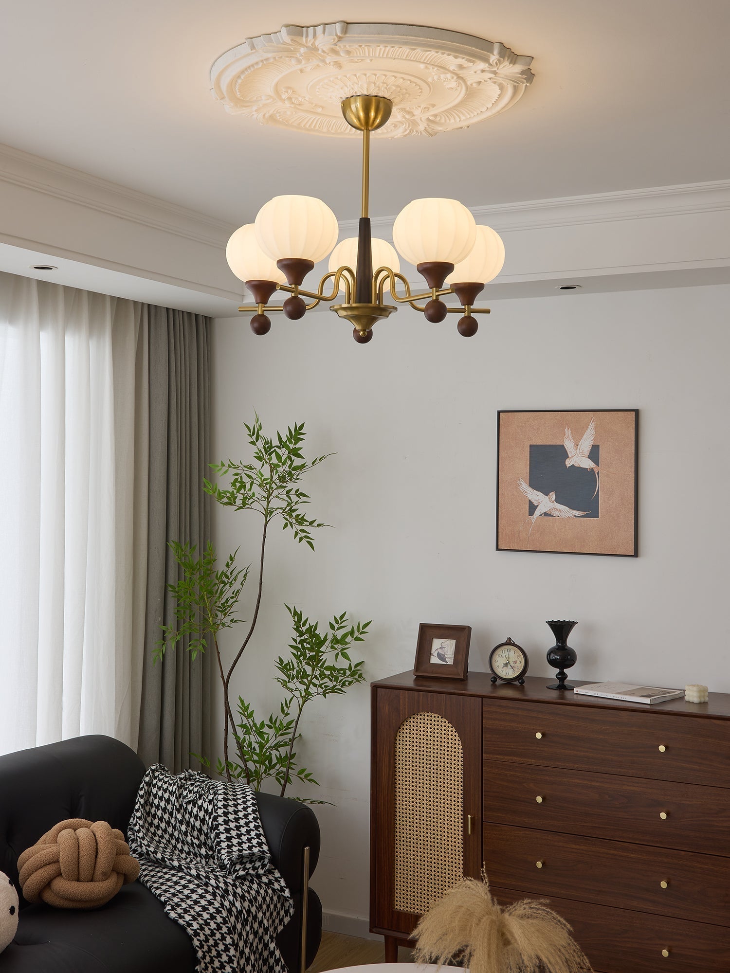 Anorionis Lustre Traditionnel Haut de Gamme en Bois - Neutralighting