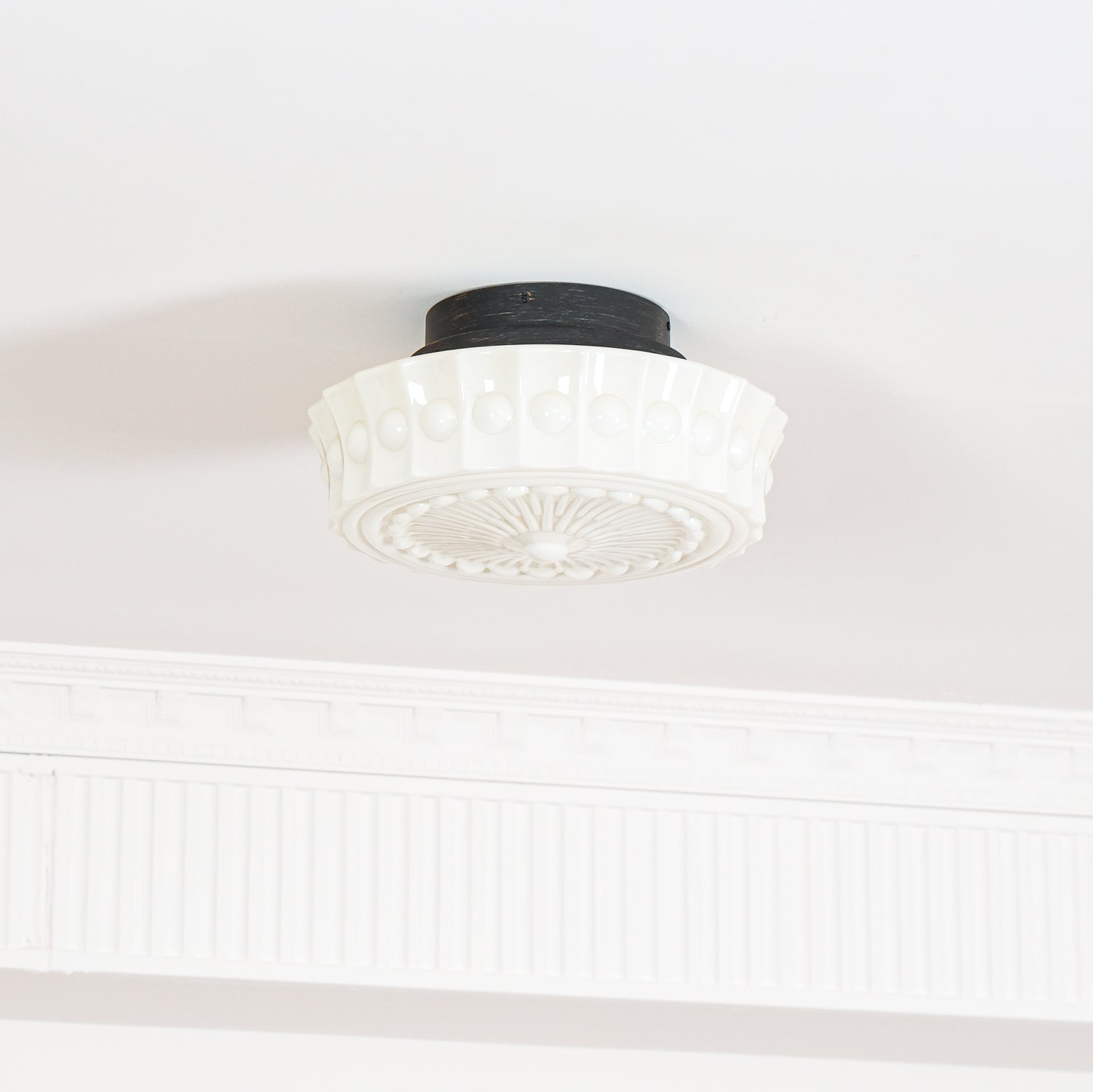 Solara Plafonnier en Verre Blanc Floral pour Salon - Neutralighting