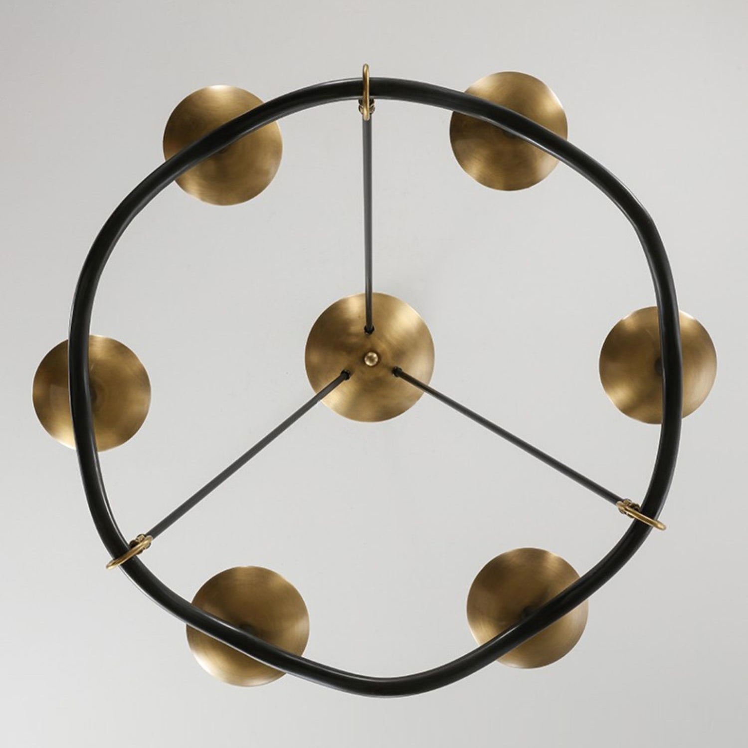 Allirora Chandelier Vintage en Laiton Élégant - Neutralighting