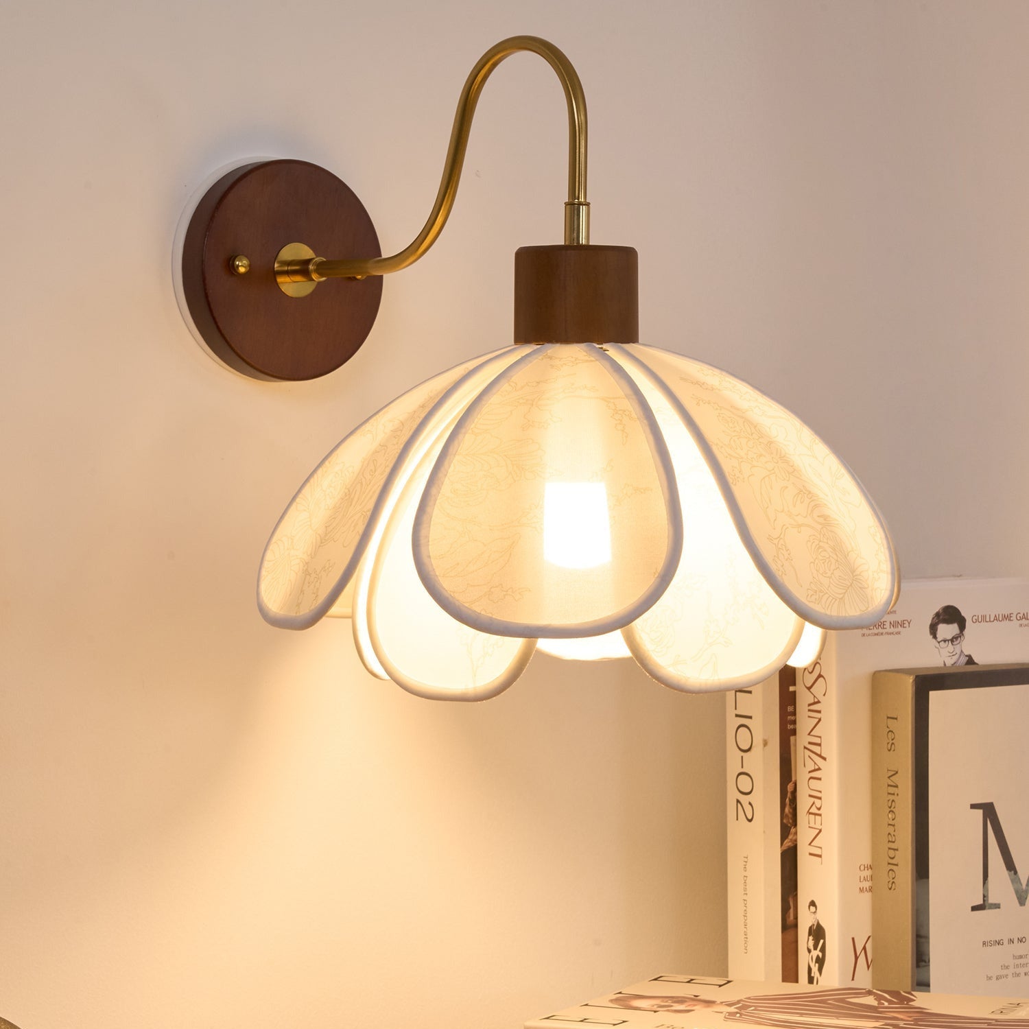 Yuki Applique Murale Florale en Bois et Tissu - Neutralighting