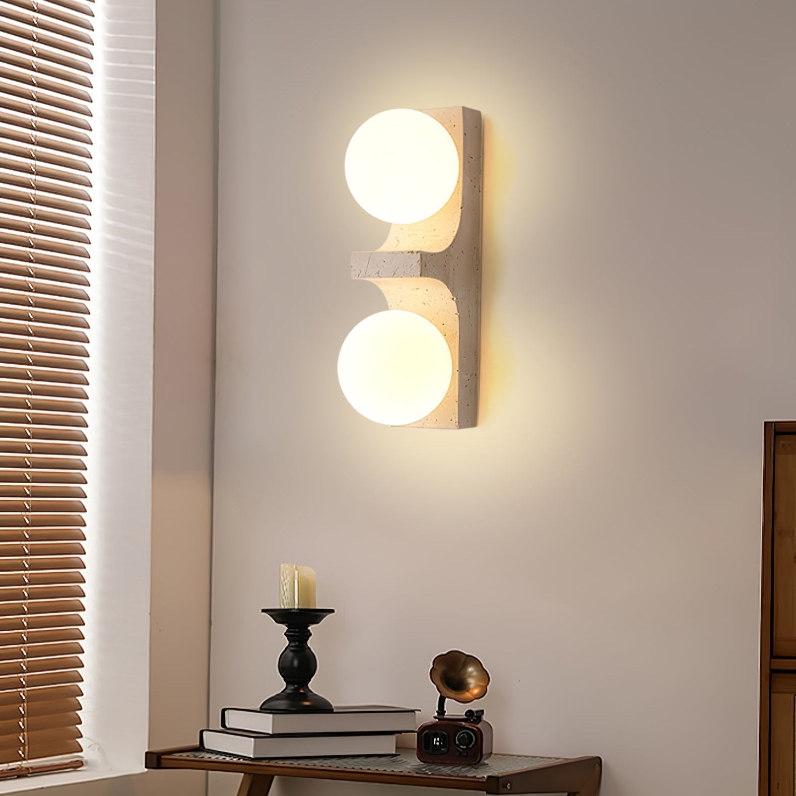 Umiren Applique Murale Minimaliste en Travertin - Neutralighting