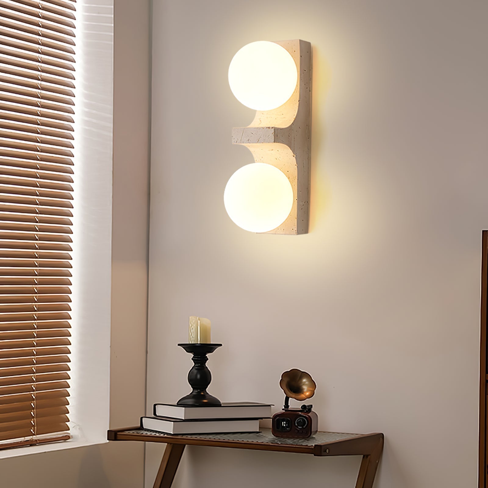 Umiren Applique Murale Minimaliste en Travertin - Neutralighting