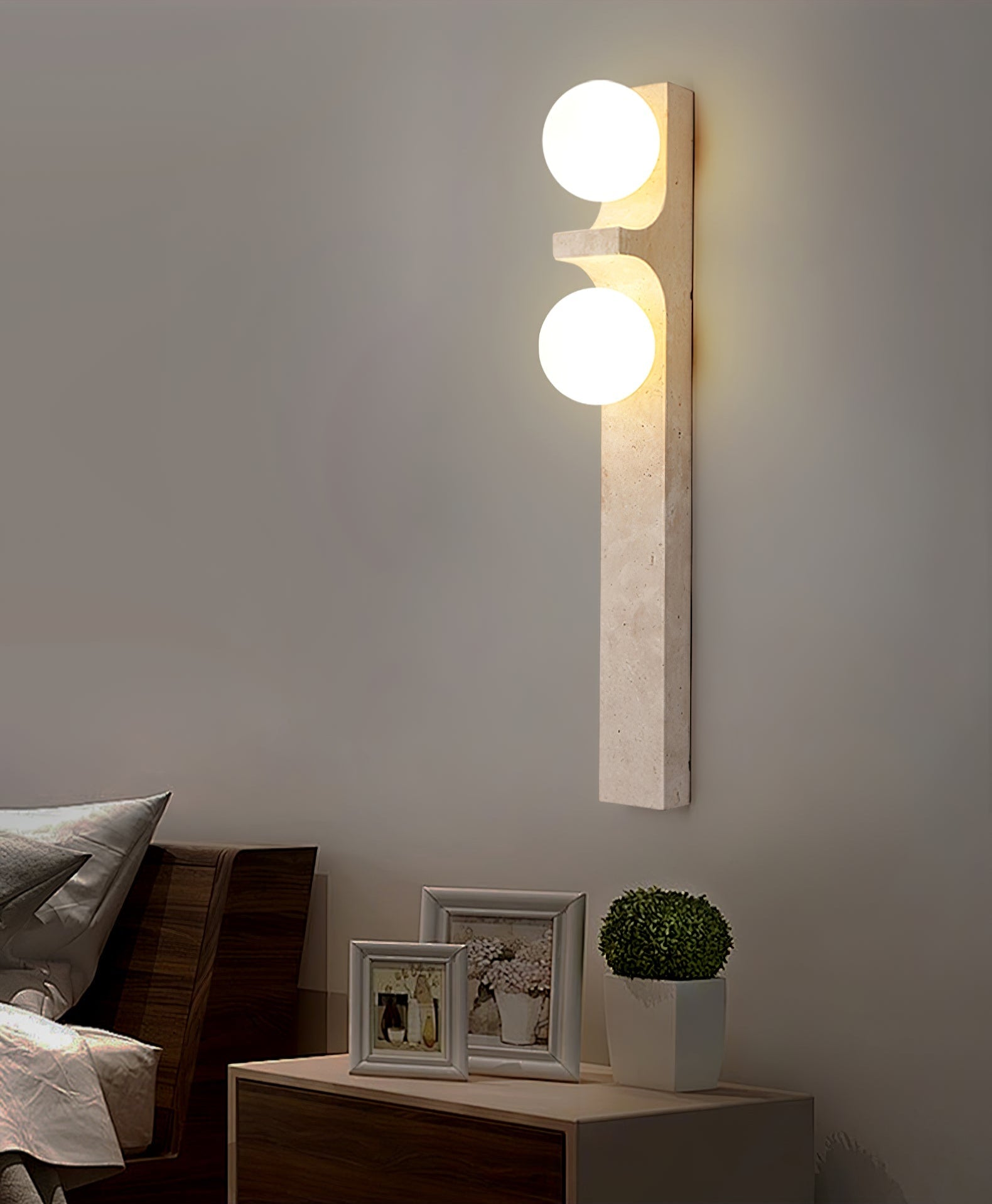 Umiren Applique Murale Minimaliste en Travertin - Neutralighting