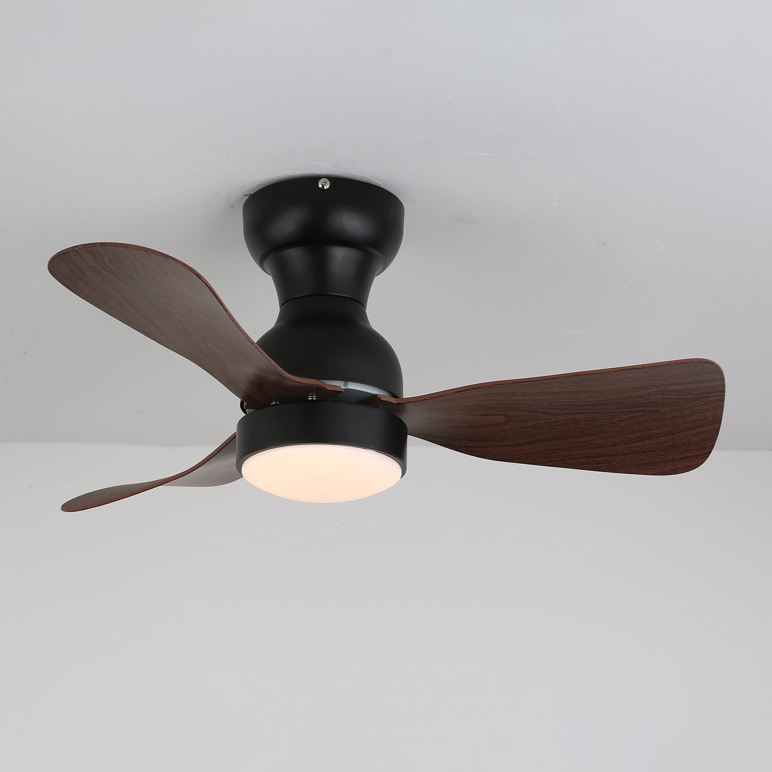 Ventilateur de plafond Aurdorus avec télécommande pour le réglage de la vitesse