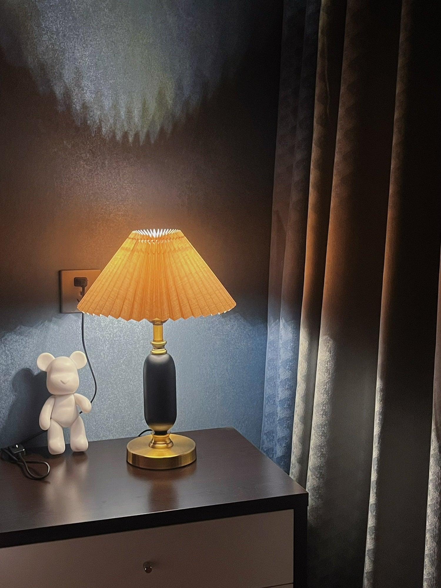 Aurmarila Lampe de Table en Tissu - Neutralighting