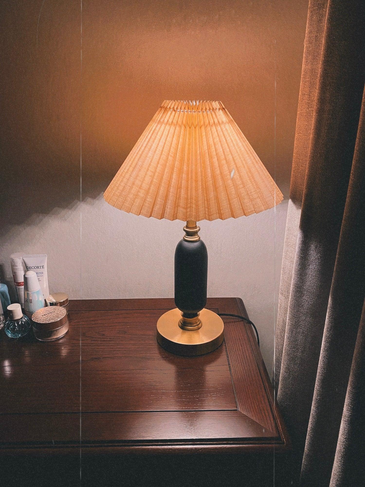 Aurmarila Lampe de Table en Tissu - Neutralighting