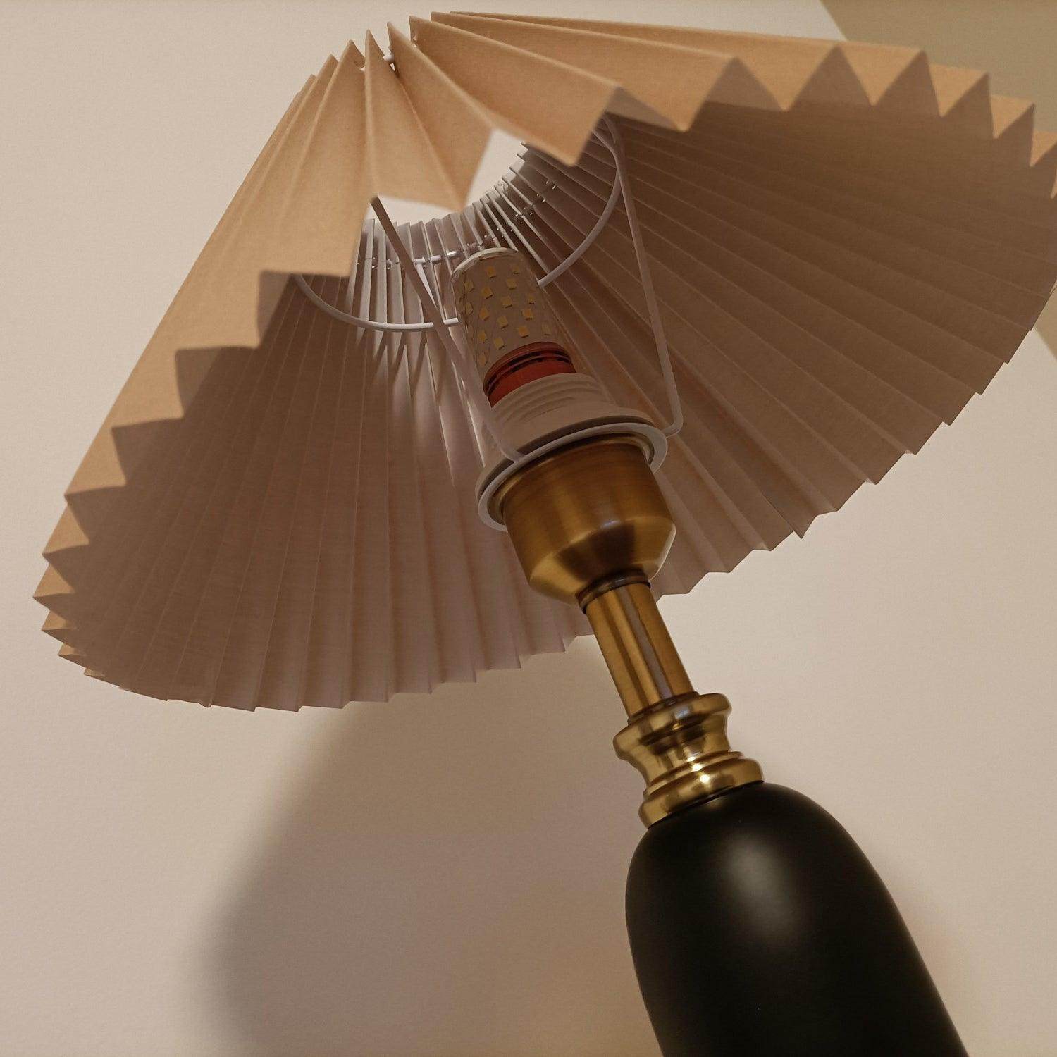 Aurmarila Lampe de Table en Tissu - Neutralighting