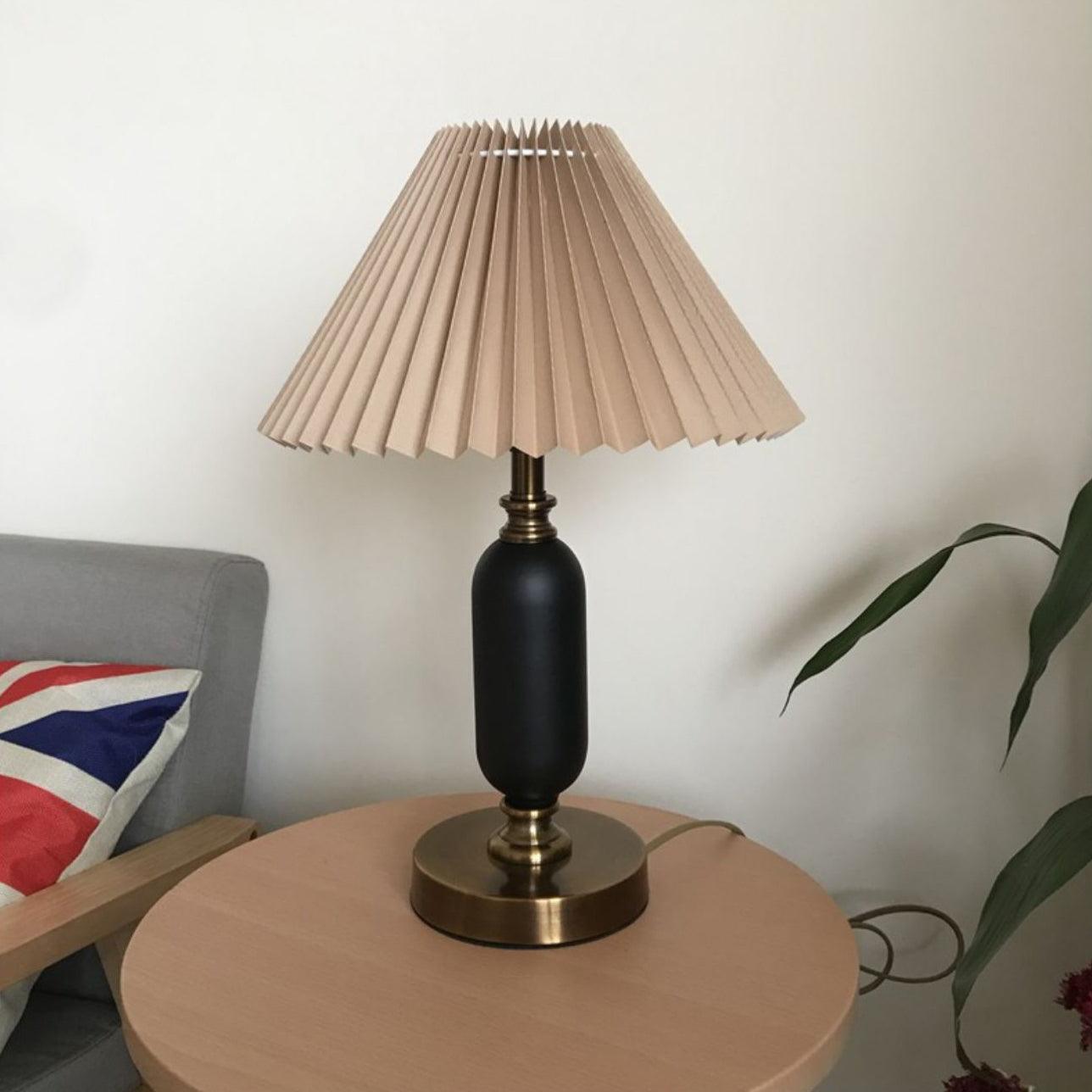 Aurmarila Lampe de Table en Tissu - Neutralighting
