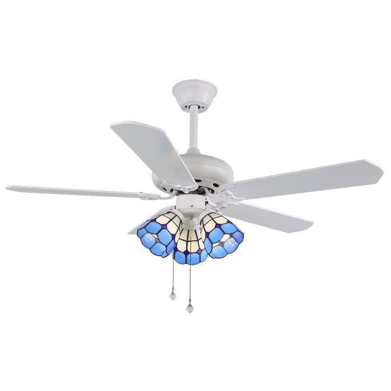 Plafonnier ventilateur ludique Carlo dans un intérieur moderne