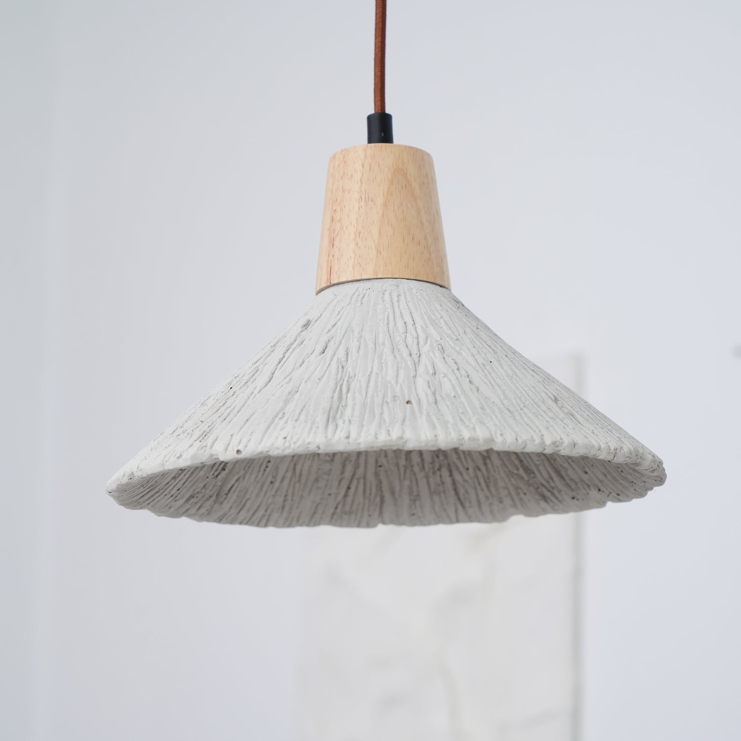 Solara Lampe suspendue en béton plissé - Neutralighting