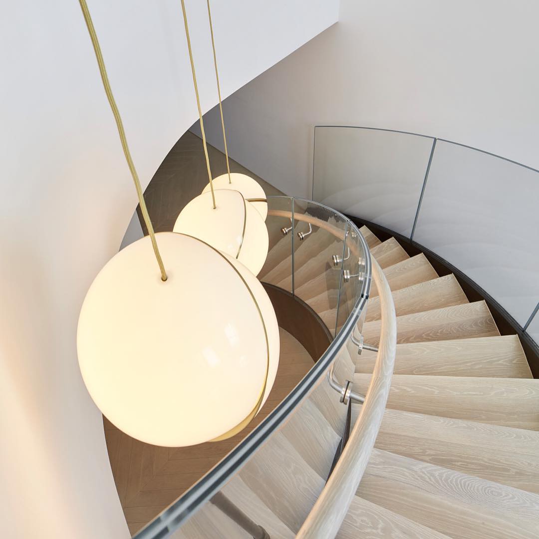 Cavira Pendant Minimalistic Glass Lamp - Neutralighting