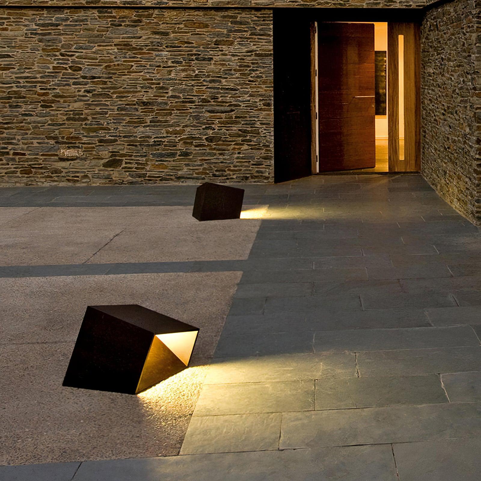 Cube Garden Outdoor Light - Blowlighting