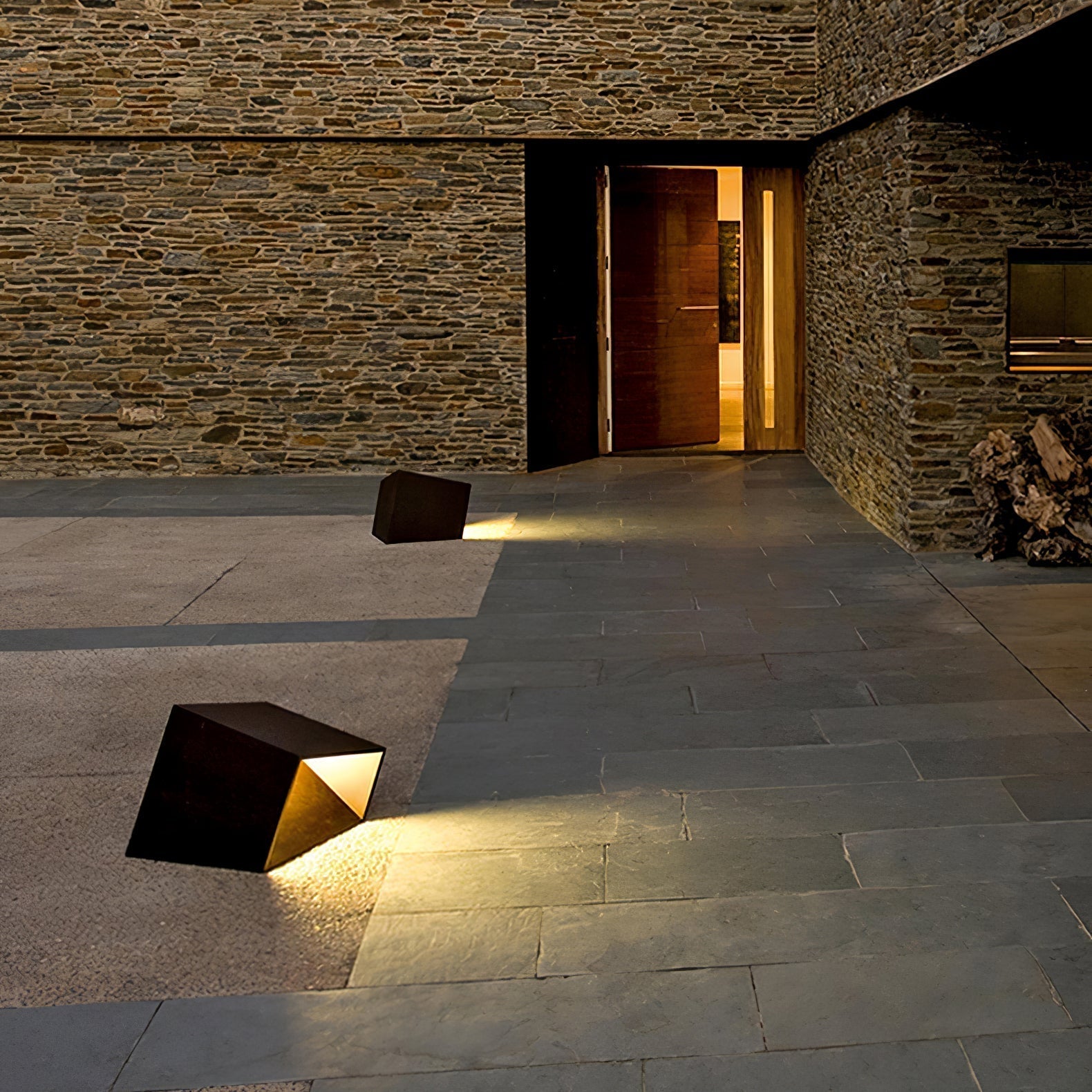 Cube Garden Outdoor Light - Blowlighting