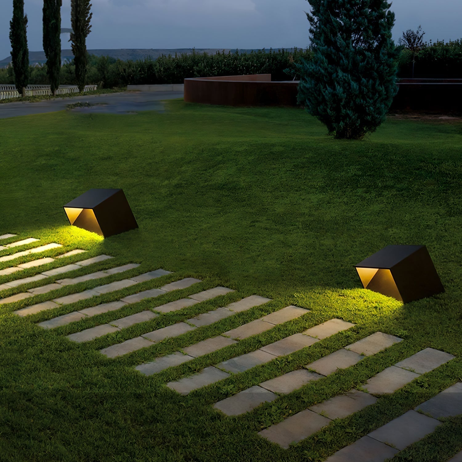 Cube Garden Outdoor Light - Blowlighting