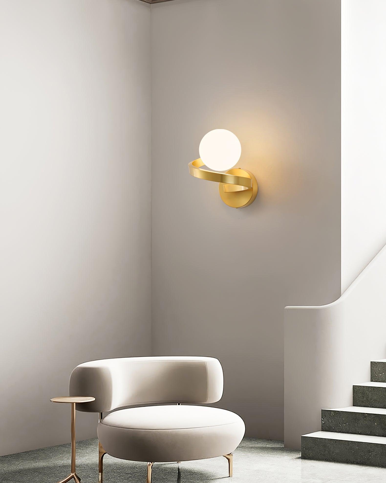 Curved Applique Murale Spirale en Laiton - Neutralighting