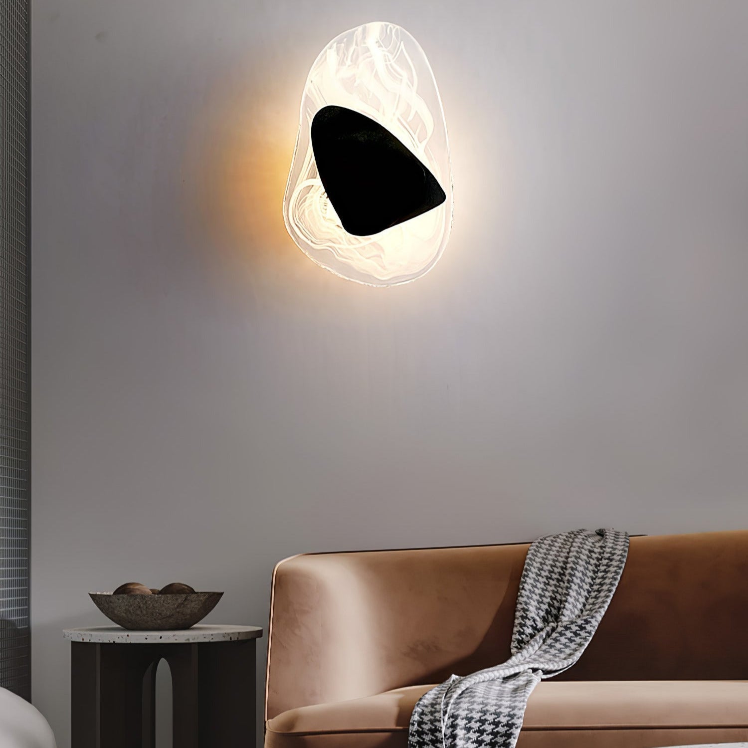 Beatrice Applique Murale Artistique en Verre Noir - Neutralighting