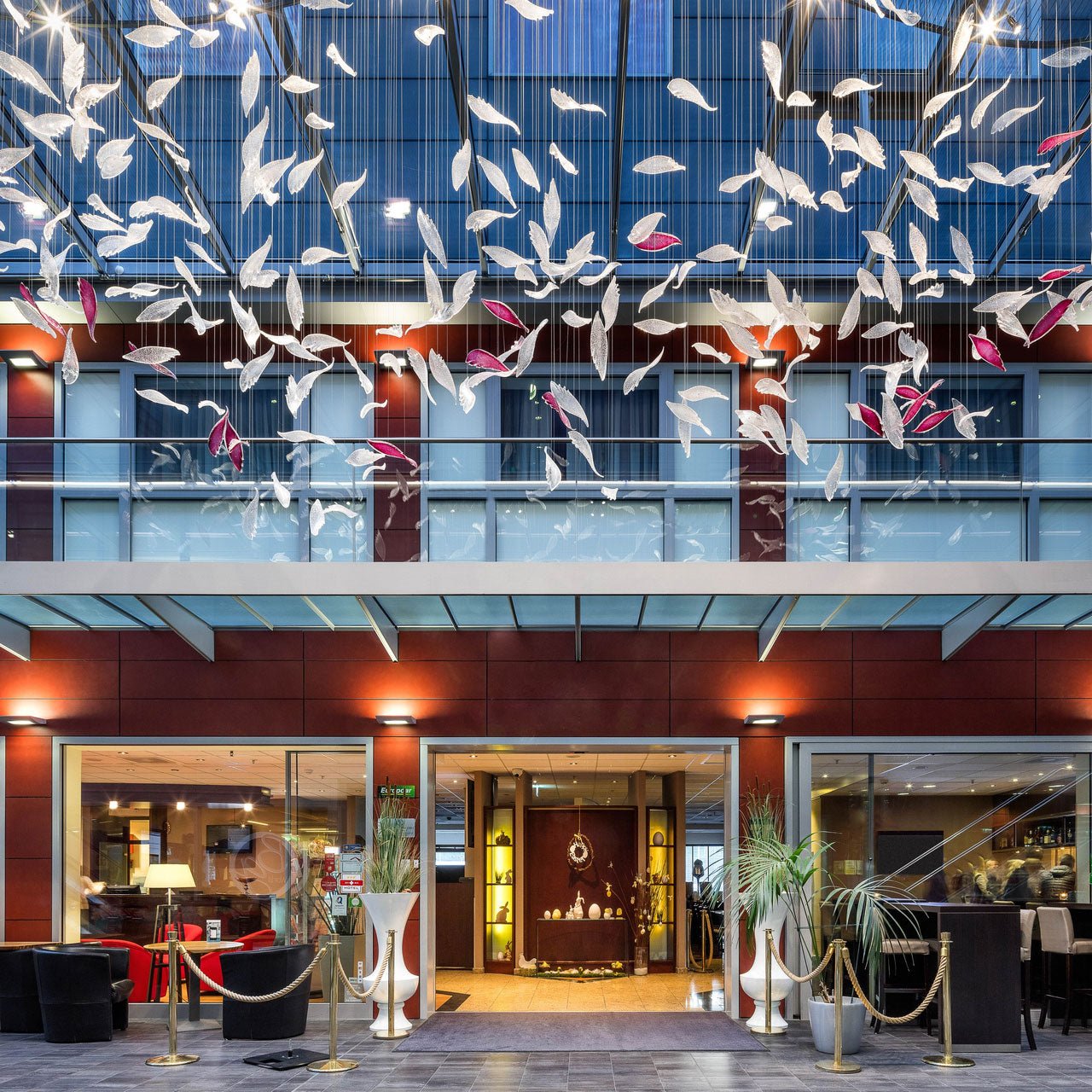 Zathaara Verre Plume Forme Lustre - Neutralighting