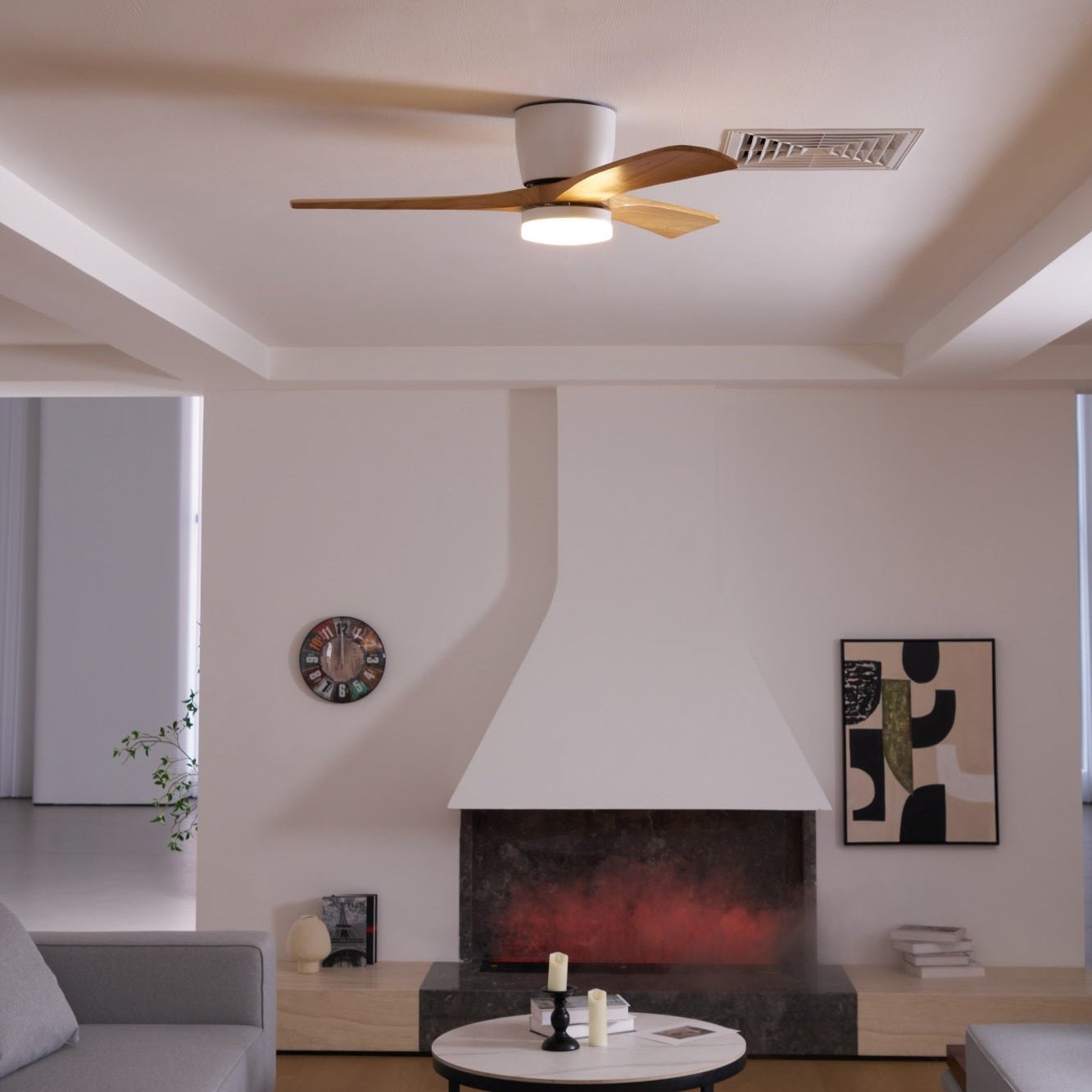 Plafonnier ventilateur Elena, soulignant son fonctionnement silencieux.