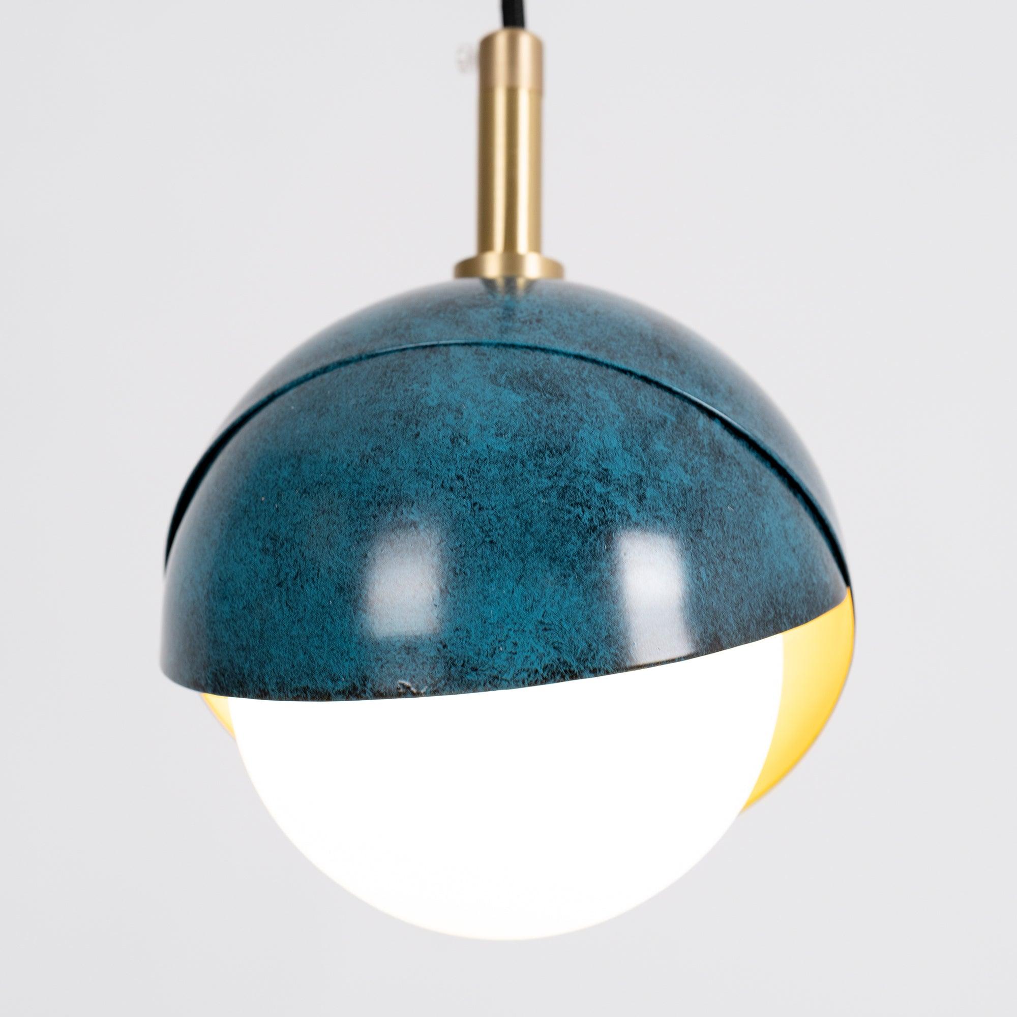 Solara Lampe Suspendue en Laiton Globe Opale Emboîté Moderne - Neutralighting