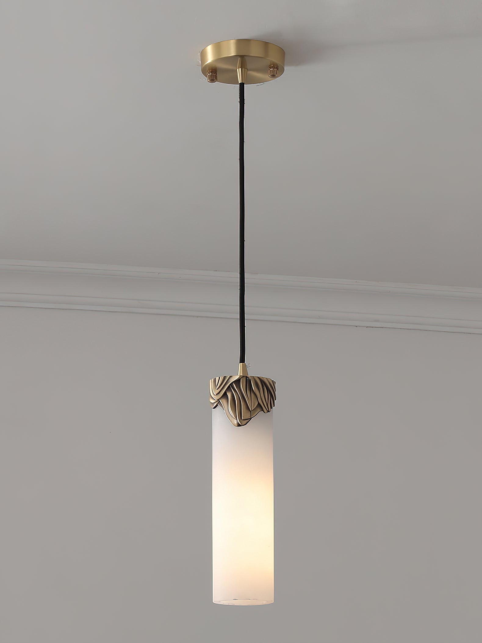 Quiver Suspension Moderne Minimaliste En Laiton Et Albâtre - Neutralighting