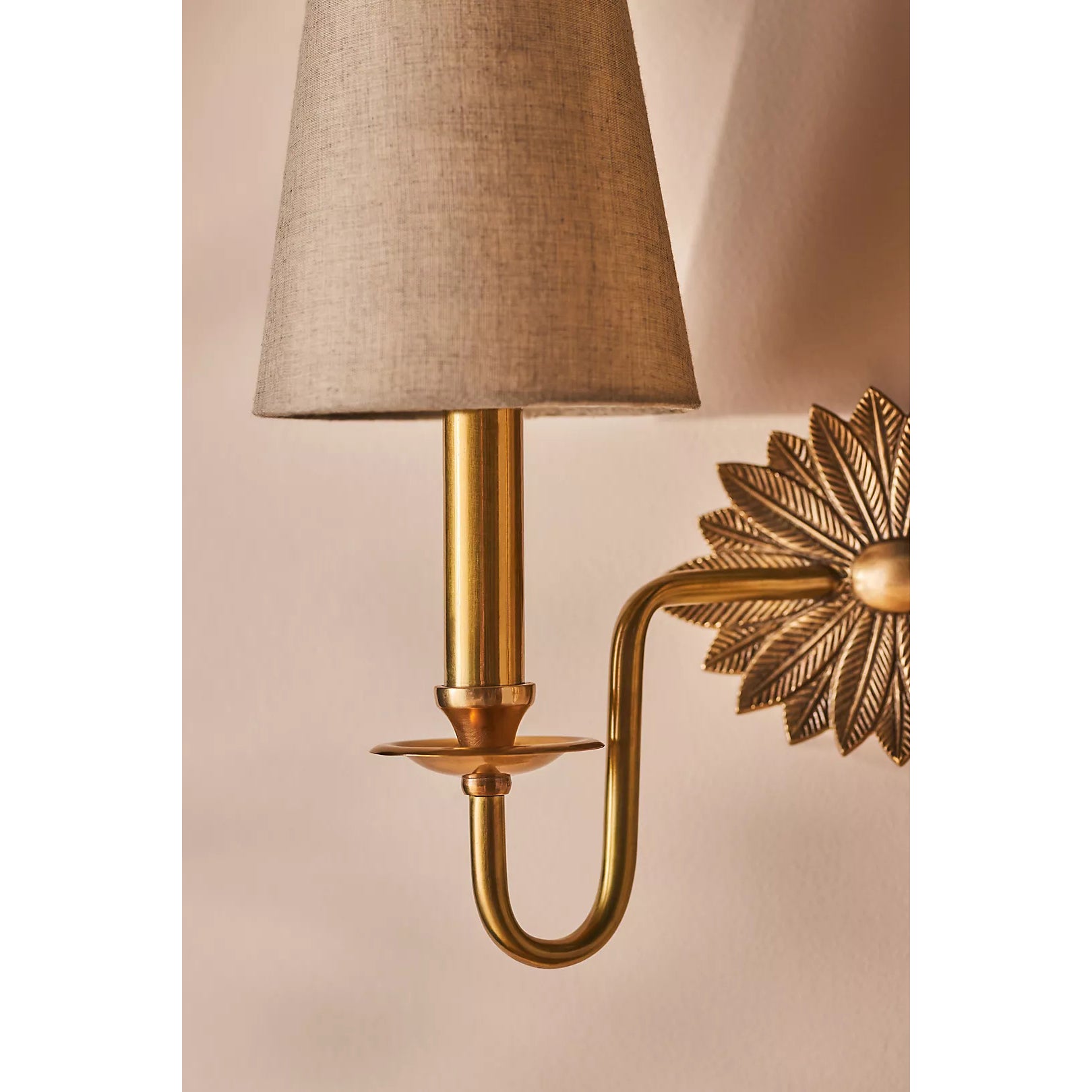 Nimb Applique Murale Double en Tissu et Laiton Élégance Premium - Neutralighting