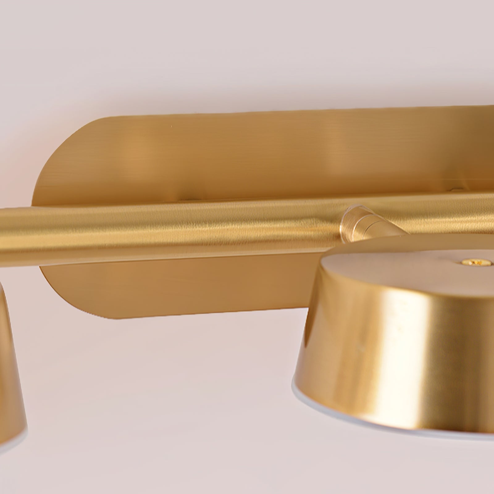 Edward Premium Élégance Coiffeuse Laiton Applique Murale - Neutralighting
