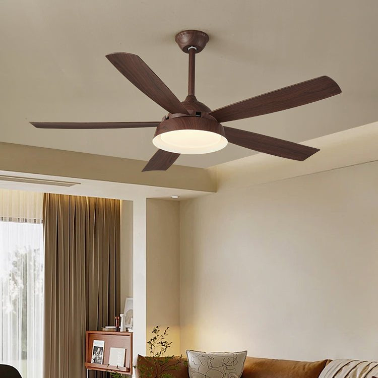 Vue de dessus des pales du plafonnier ventilateur Orvino en bois