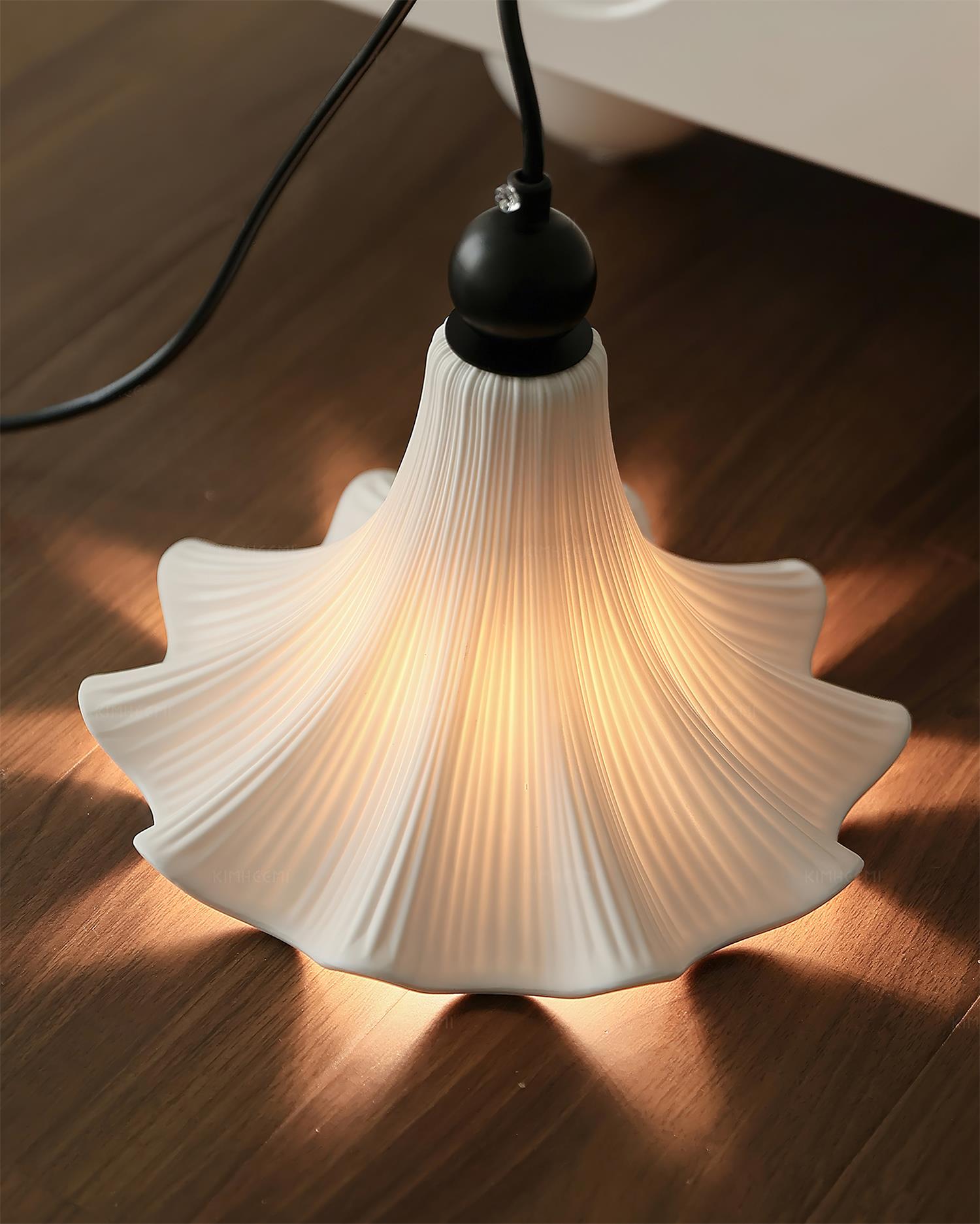 Florin Suspension Florale Ondulée - Neutralighting