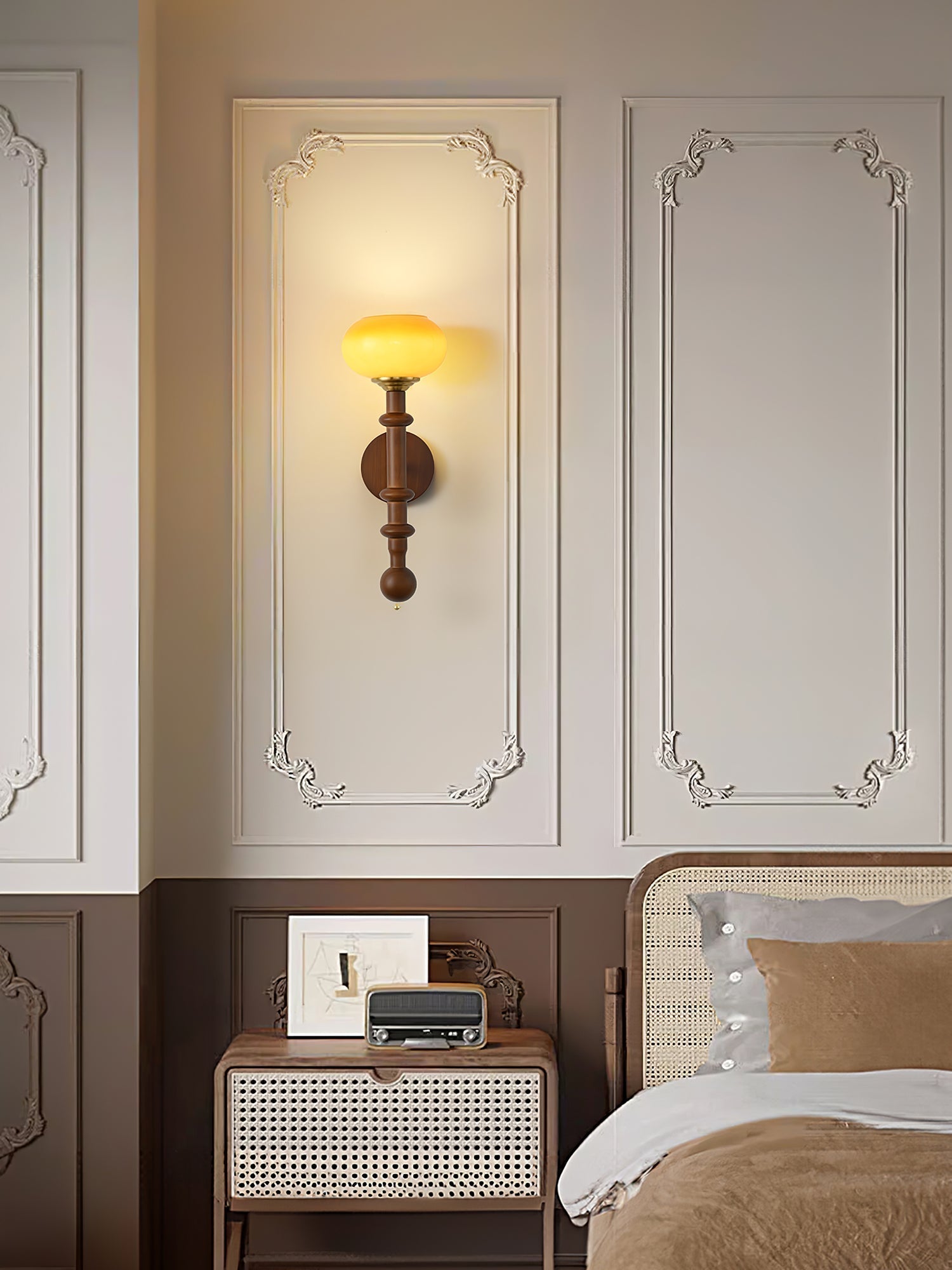 Hilda Roma Elegance Wood Sconce Wall lamp - Neutralighting