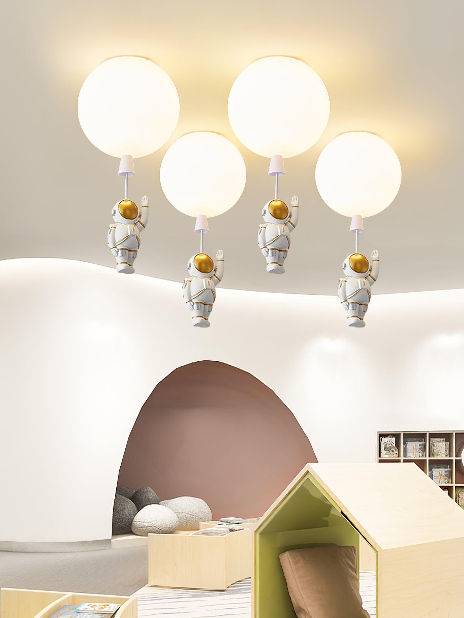 Solara Lampe Plafonnier Acrylique Ballon Astronaute - Neutralighting
