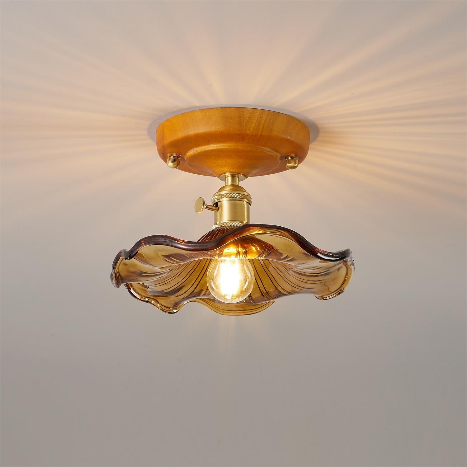 Aura Plafonnier Vintage Abat-jour Verre Laiton - Neutralighting