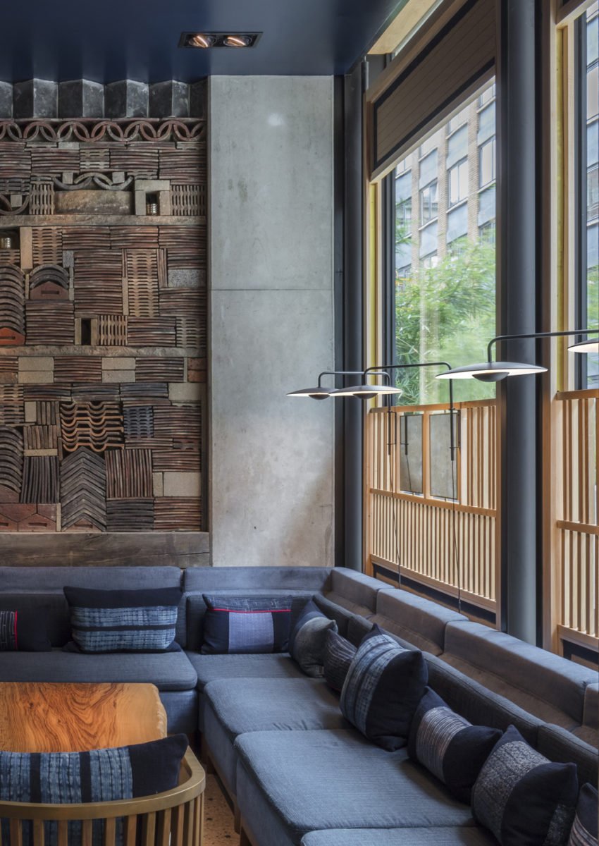 Abnormal Classic Modern Minimalist Plug-In Wall Lamp - Neutralighting