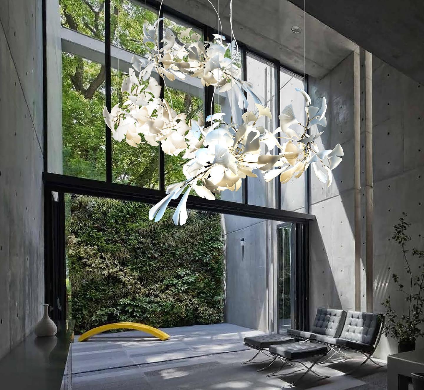 Olivia Lustre en céramique en forme de branche avec feuille de gingko - Neutralighting