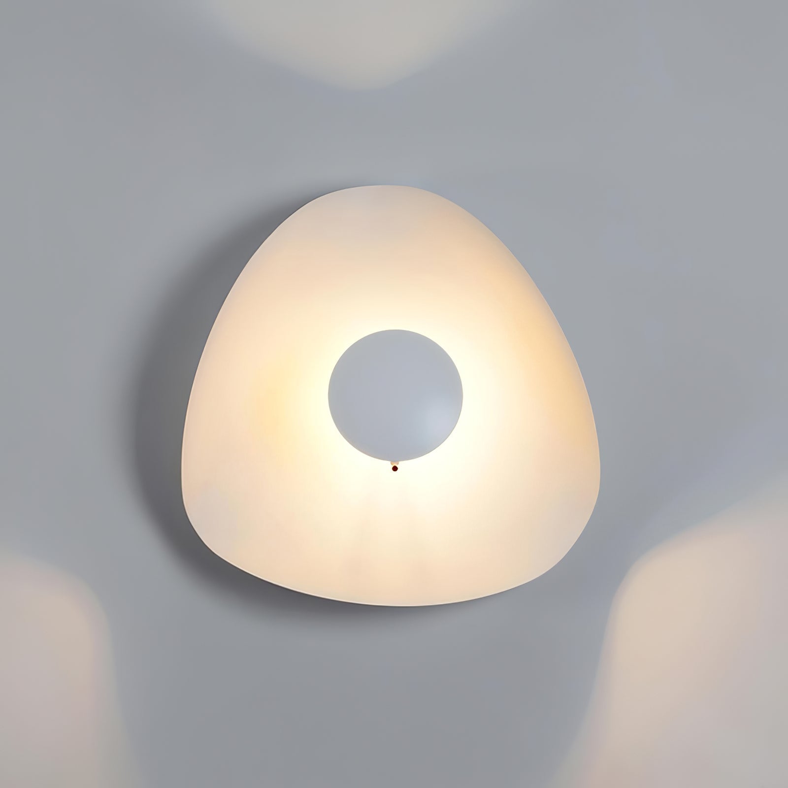 Solara Plafonnier Abat-jour Courbé et Intérieur Doré - Neutralighting