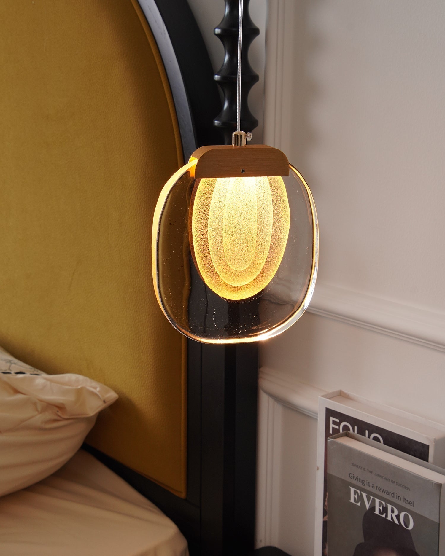 Virelli Lampe Pendante Abat-jour en Verre Ondulé Accent Doré Scandi LED - Neutralighting