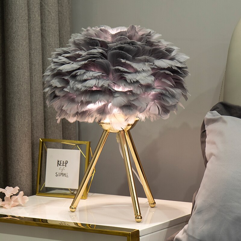 O'Moore Lampe de Table Fleur Nordique, Plume/Métal, Chambre - Neutralighting
