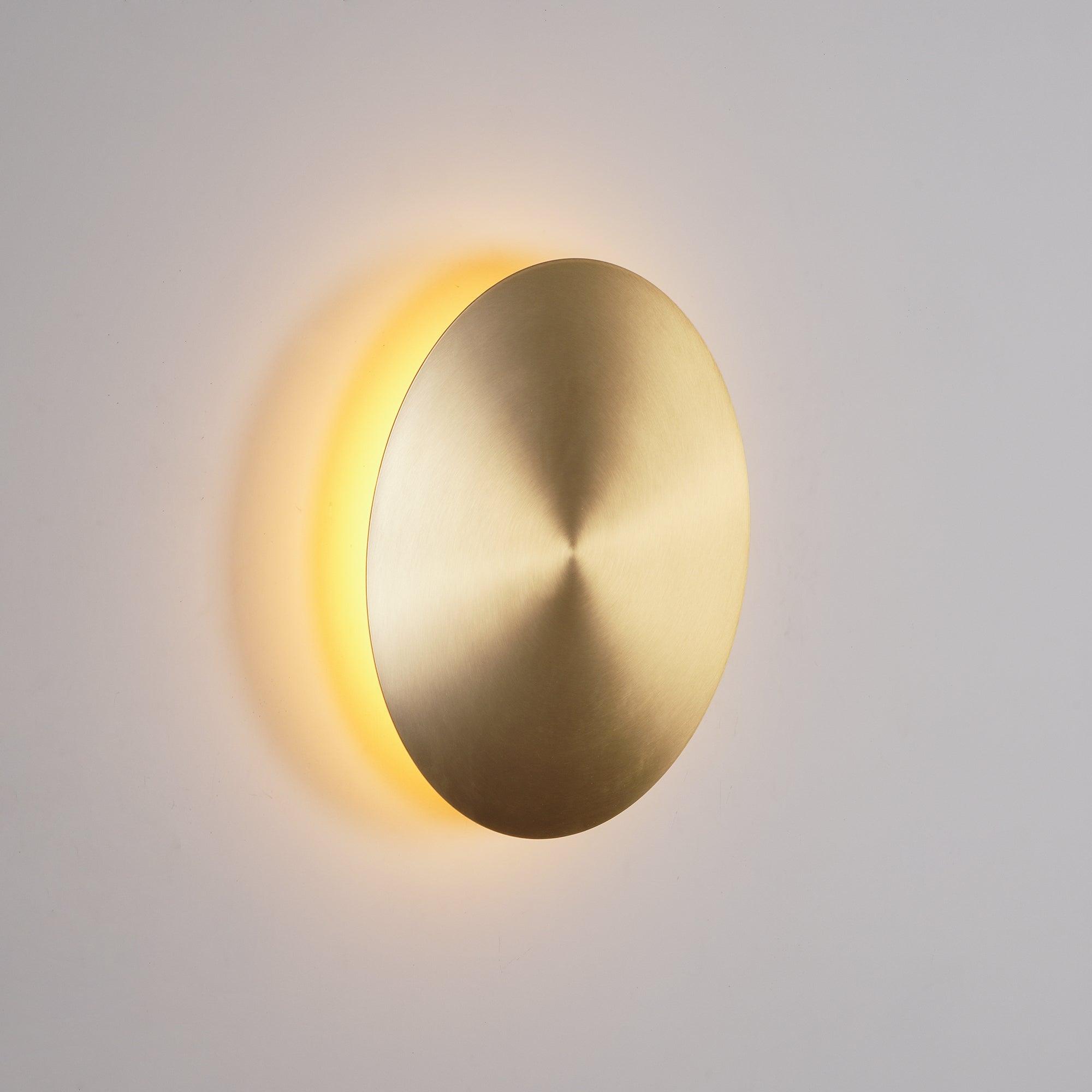 Tivral Lampe Murale Minimaliste en Laiton - Neutralighting