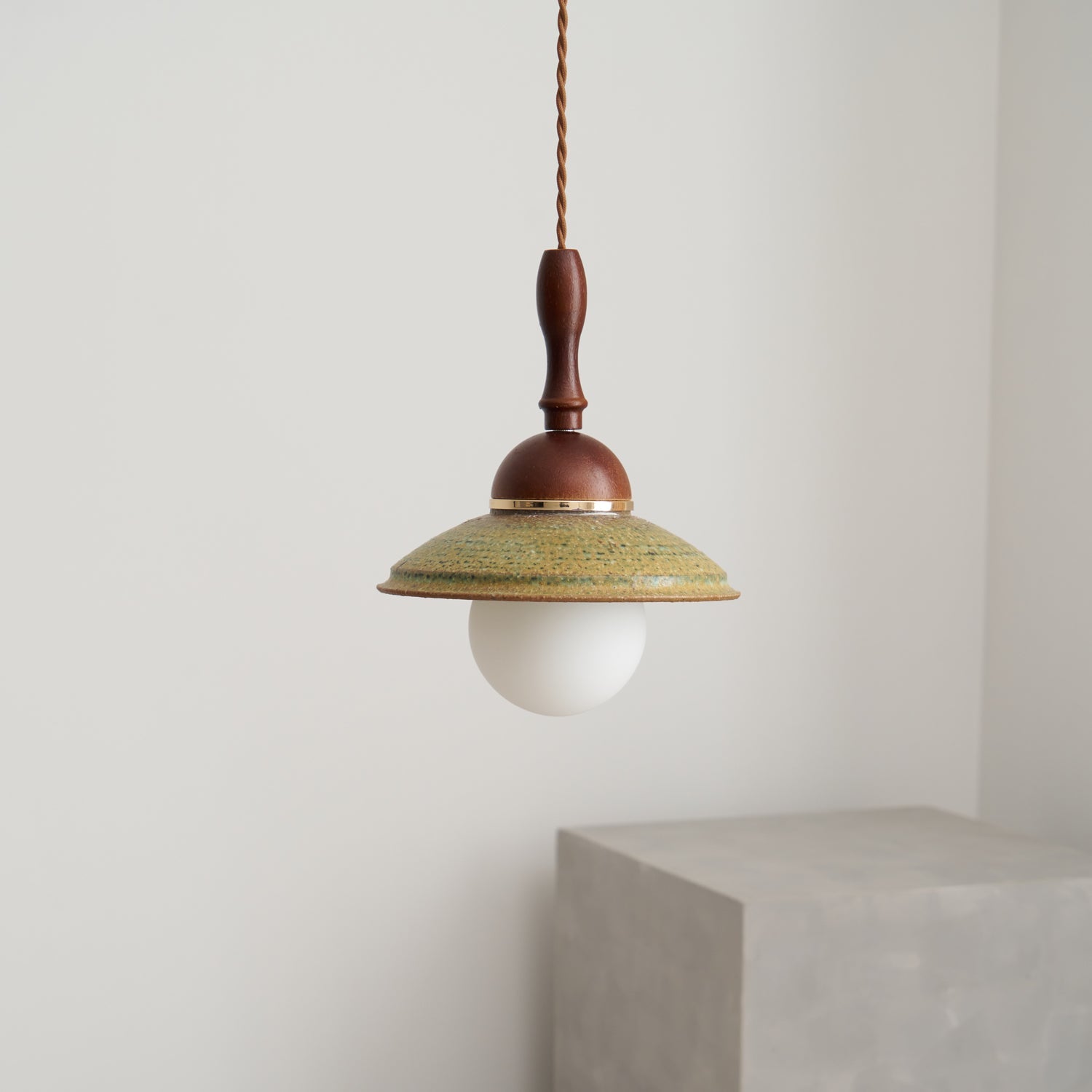 Ulsilia Lampe Pendante Art en Bois et Céramique - Neutralighting