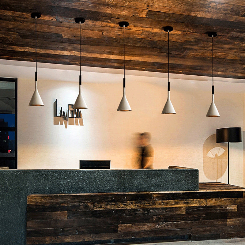 Cevin Suspension Moderne. Triangle - Neutralighting