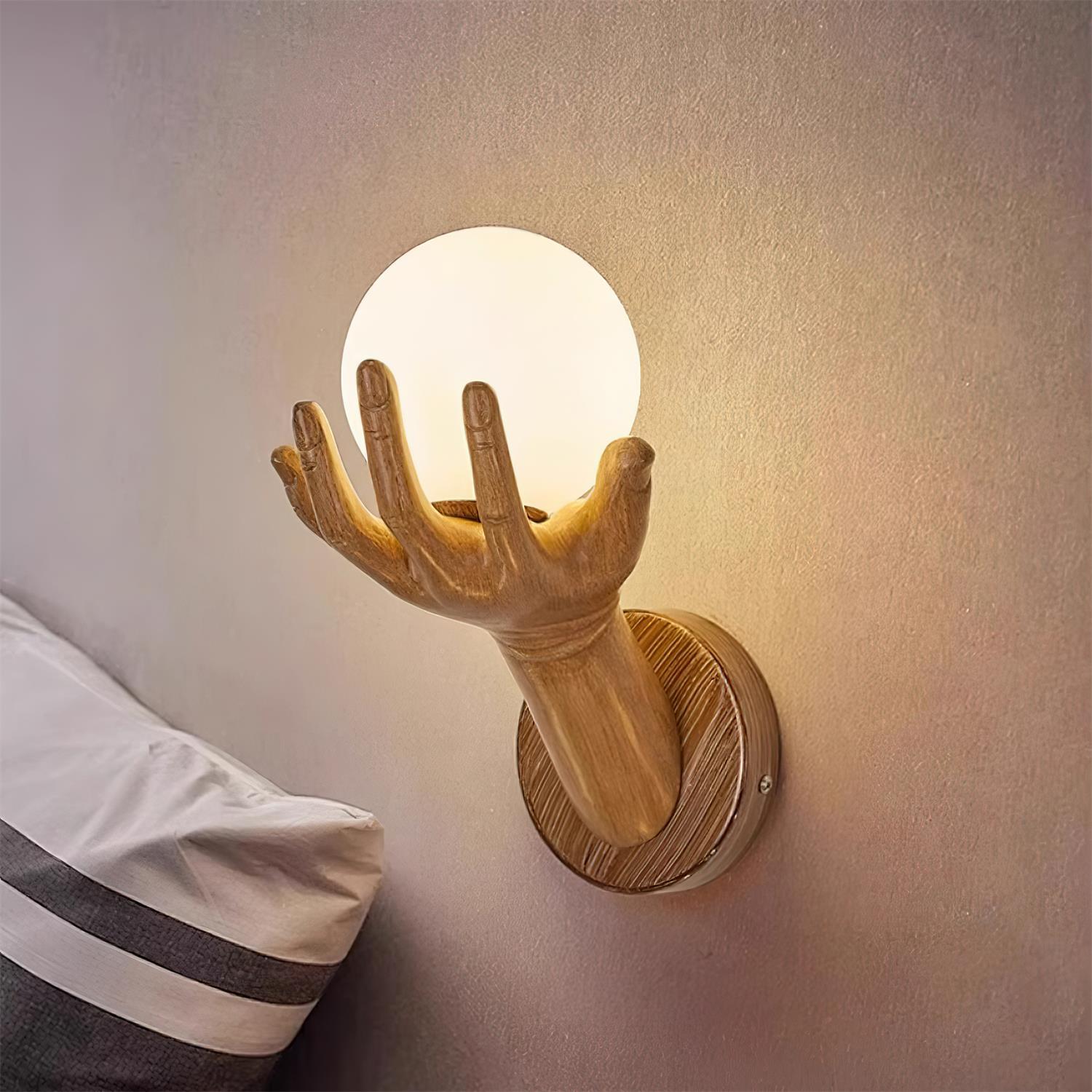 Aura Applique Murale Forme Main Bois - Neutralighting