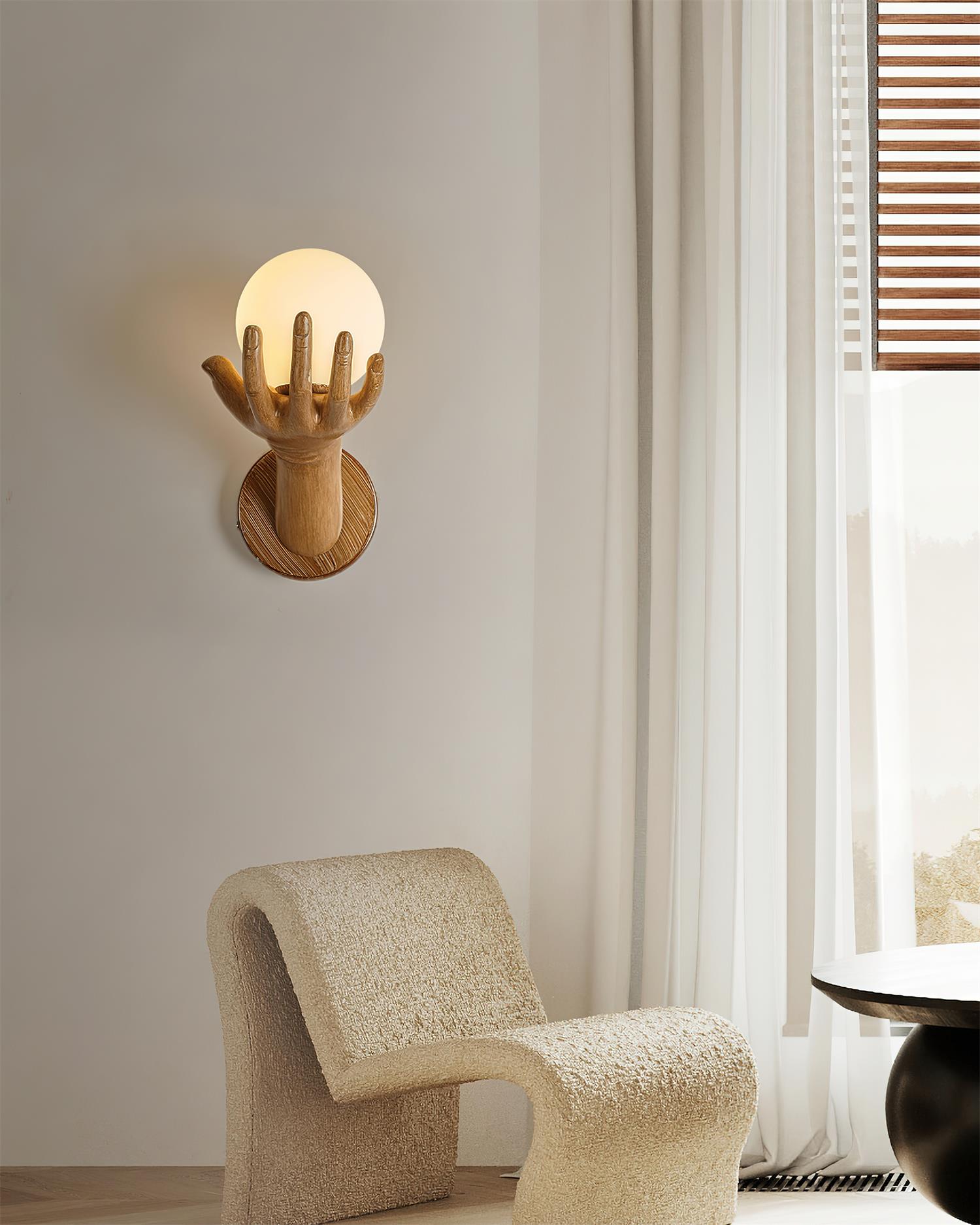 Aura Applique Murale Forme Main Bois - Neutralighting