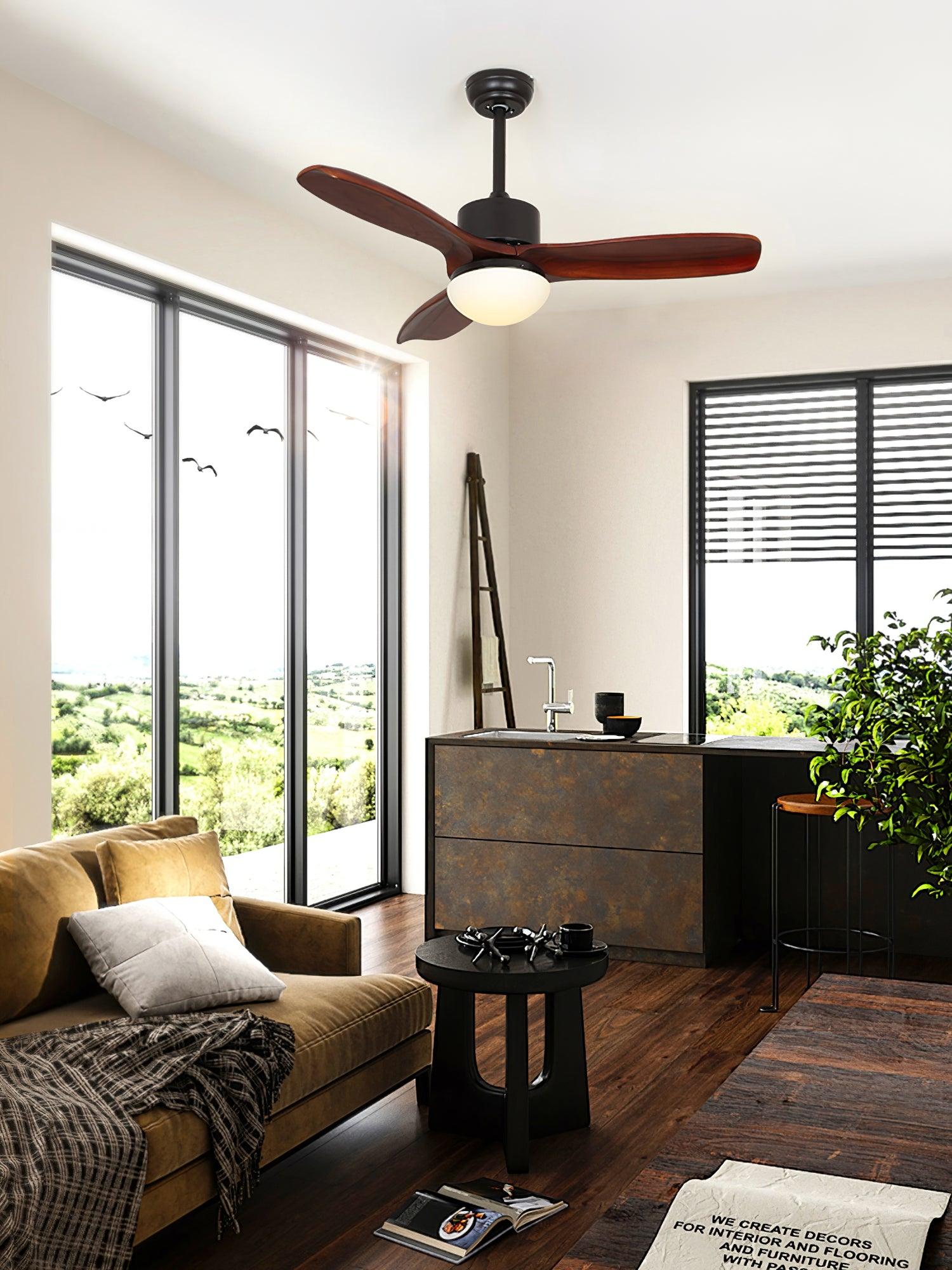 Une autre perspective du ventilateur de plafond luminaire, soulignant sa forme élégante.