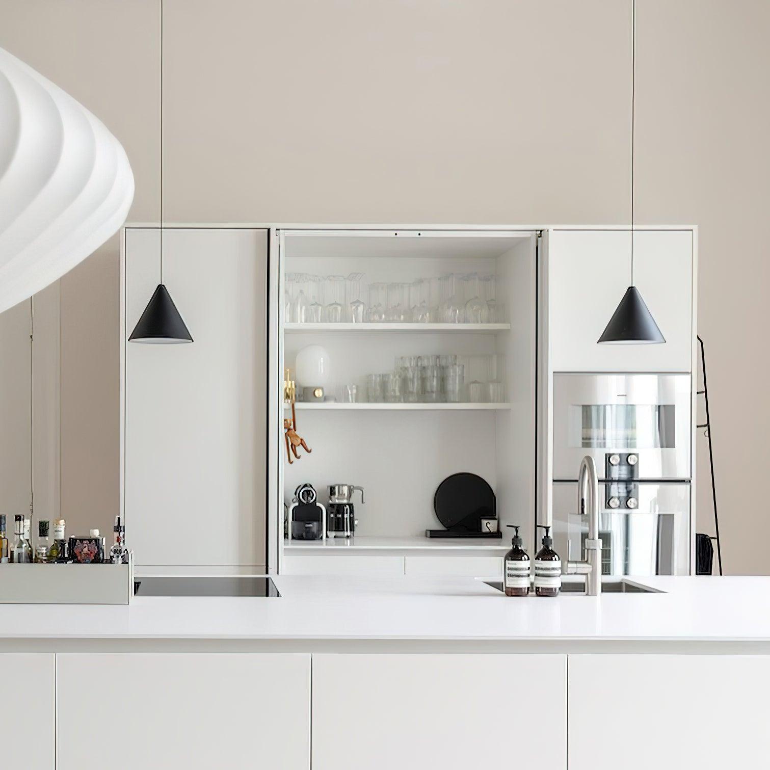 Cone Lampe Pendante Abat-jour Conique Noir pour Style Industriel Moderne - Neutralighting