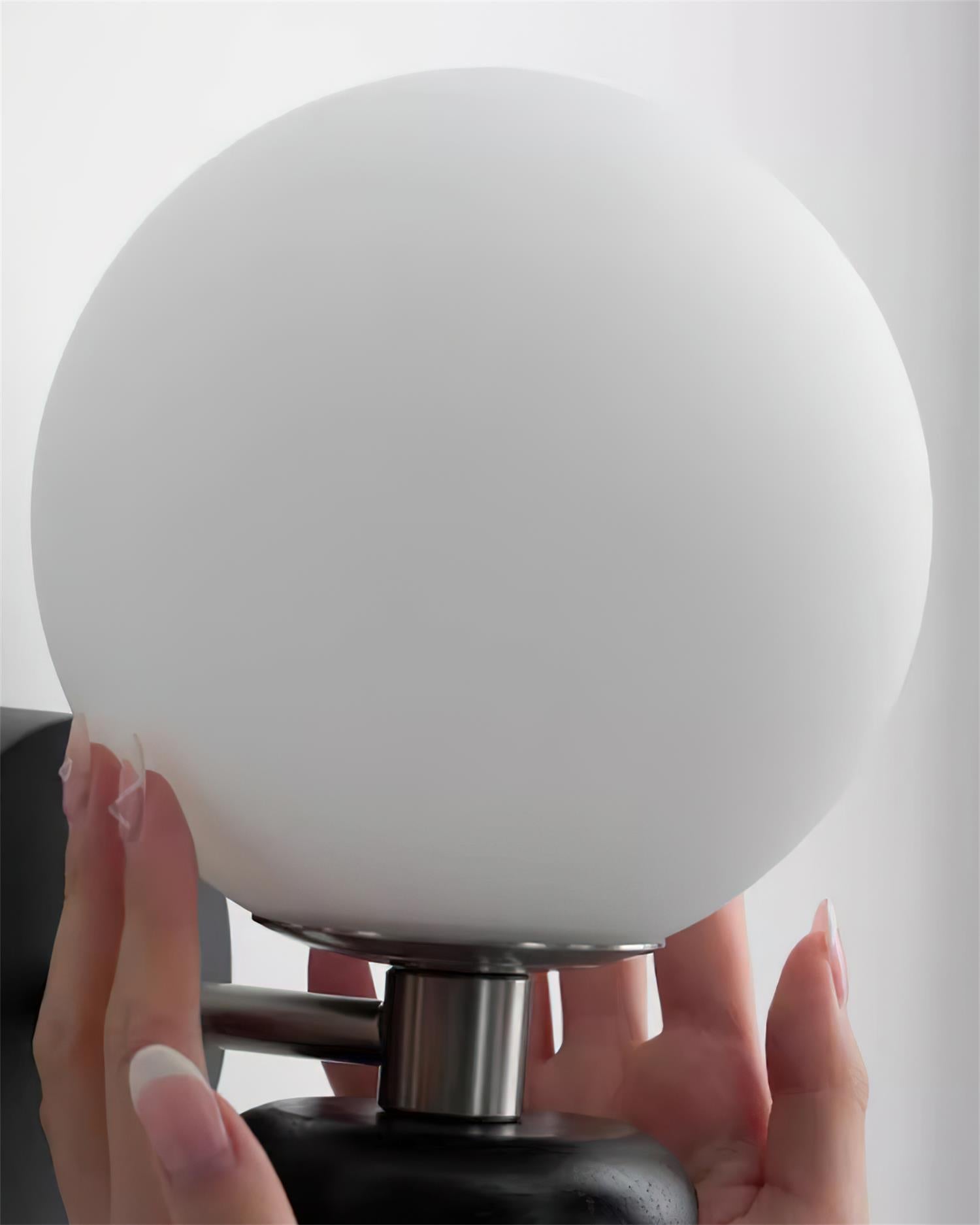 Evelo Applique Murale Globe Moderne - Neutralighting