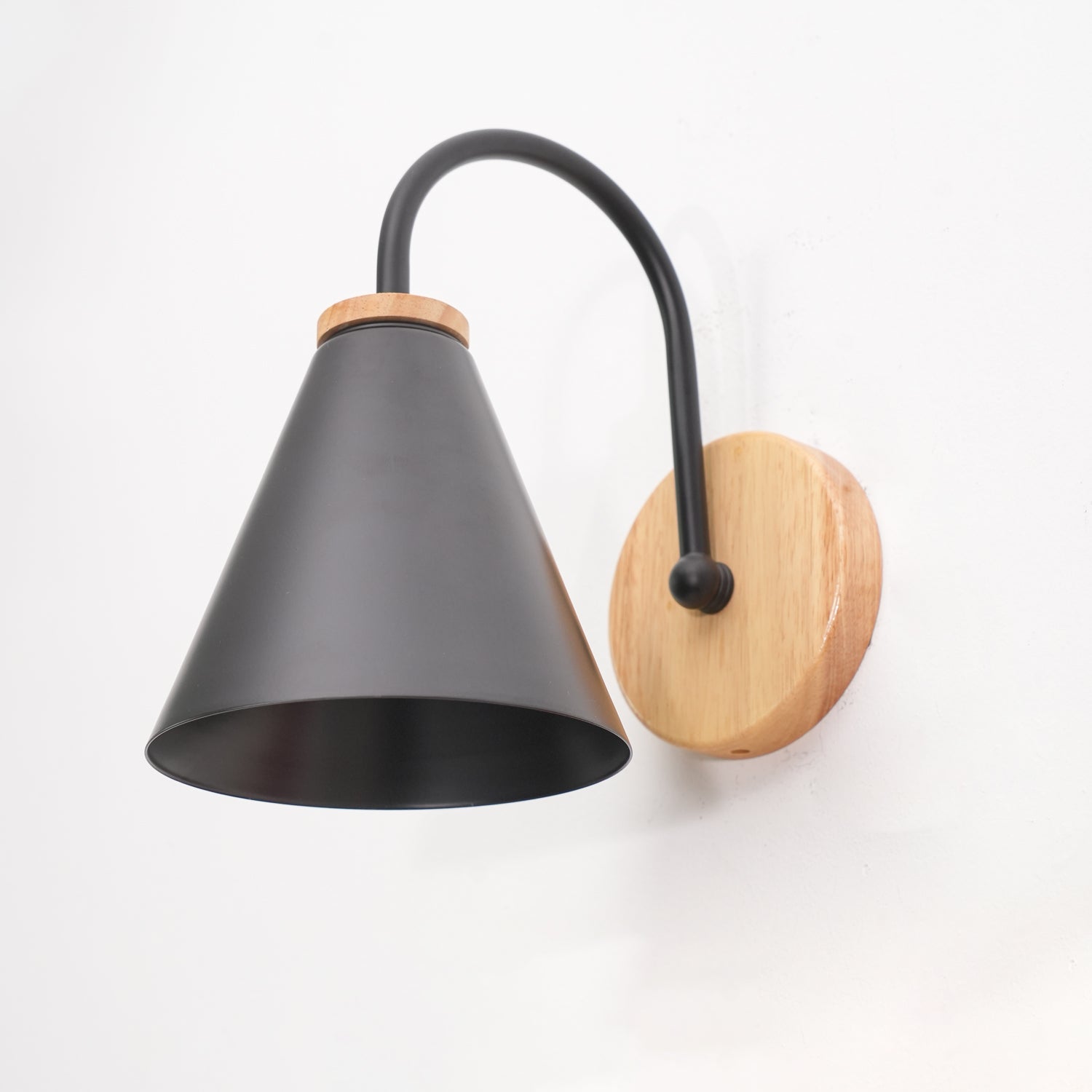 Sern Applique Murale en Bois de Style Nordique - Neutralighting